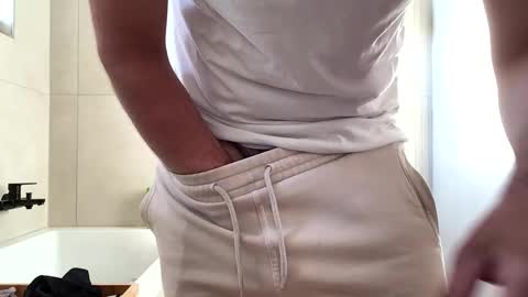 misterxy567 online show from 06/02/26, 05:04