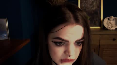 Ines online show from 11/28/25, 02:20