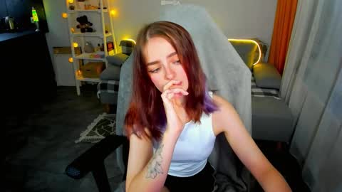 Hi everyone Im Tina online show from 09/08/25, 04:28