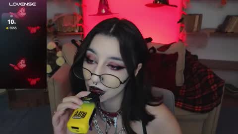 Marcelline online show from 10/17/25, 09:45