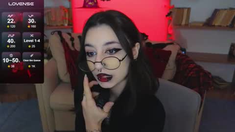 Marcelline online show from 10/19/25, 09:32