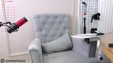 Snapshot of mistress_anna_dame chatting on 03/04/25, 04:30 Her Infernal Majesty online show from 03/04/25, 04:30