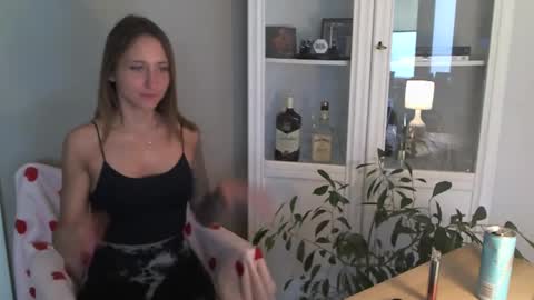 Snapshot of mistress_kasandrra chatting on 02/05/25, 01:00 Mistress Cassie - Cash online show from 02/05/25, 01:00