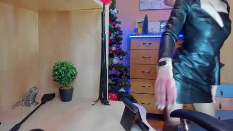 Mistress Kristi online show from 12/23/24, 07:30