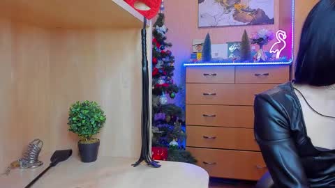 Mistress Kristi online show from 12/24/24, 11:22