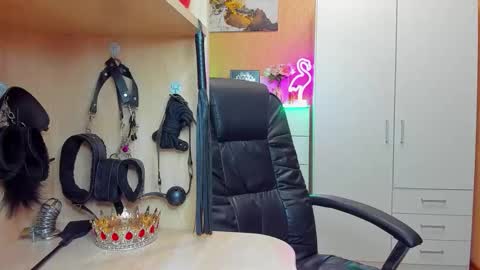 Mistress Kristi online show from 09/26/25, 07:29