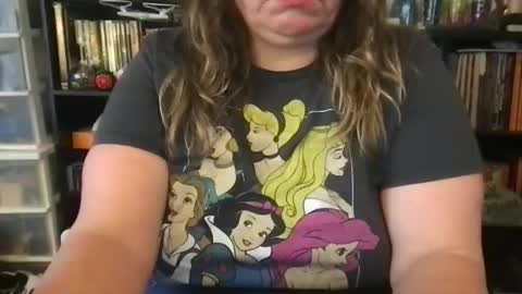 Snapshot of mistress_lk chatting on 01/05/26, 05:27 MistyVale online show from 01/05/26, 05:27