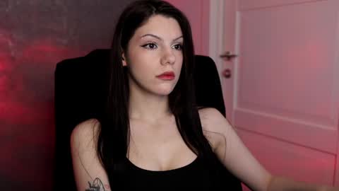Snapshot of mistress_rochelle chatting on 04/10/26, 09:03 Miss Rochelle online show from 04/10/26, 09:03
