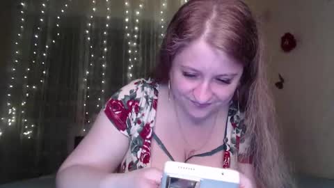 Snapshot of mistresscaro chatting on 03/24/26, 07:30 mistresscaro online show from 03/24/26, 07:30