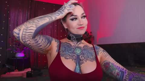 Snapshot of mistressdarkstar chatting on 04/19/26, 04:06 MistressDarkStar online show from 04/19/26, 04:06