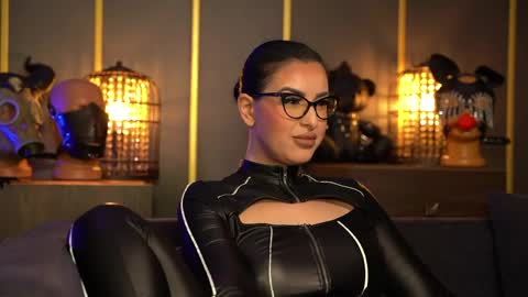 Mistress Kelly online show from 04/23/26, 10:12
