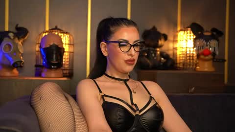 Mistress Kelly online show from 05/01/26, 07:40