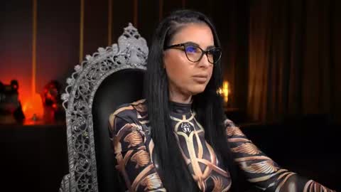 Snapshot of mistresskellykent chatting on 06/14/26, 09:06 Mistress Kelly online show from 06/14/26, 09:06
