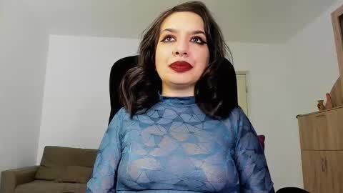 Snapshot of mistressmichelle5 chatting on 12/16/24, 10:45 YourGoddessM online show from 12/16/24, 10:45