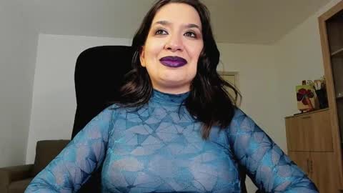 YourGoddessM online show from 04/15/26, 09:37