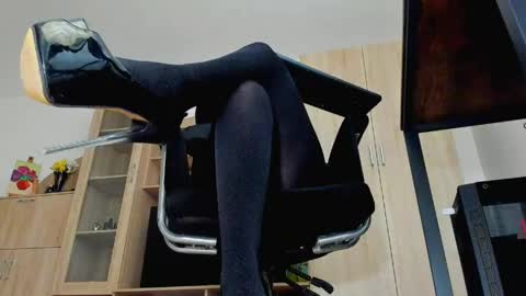 YourGoddessM online show from 05/02/26, 08:47
