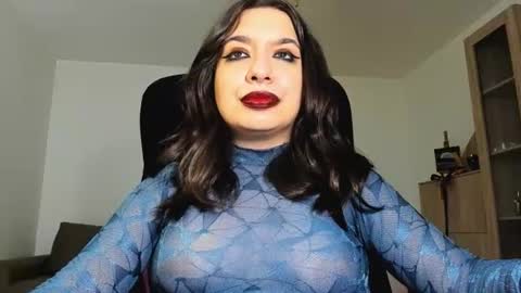 Snapshot of mistressmichelle5 chatting on 06/28/26, 10:32 YourGoddessM online show from 06/28/26, 10:32