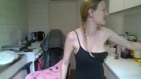 mistressmilly32 online show from 06/03/26, 04:23