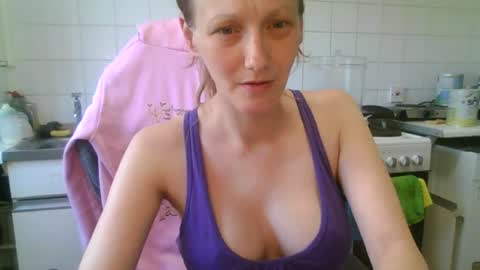 mistressmilly32 online show from 06/24/26, 12:59