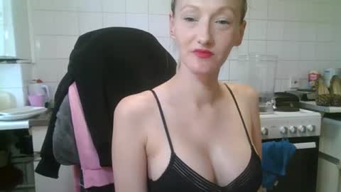 mistressmilly32 online show from 06/27/26, 10:31