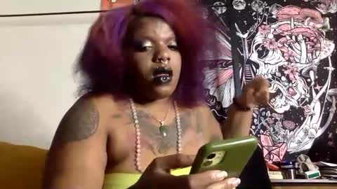 Snapshot of mistressmystii chatting on 12/12/24, 02:59 Mistress Mystii online show from 12/12/24, 02:59