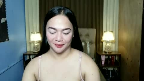 Snapshot of mistressofthewest7 chatting on 06/18/26, 01:59 mistressofthewest7 online show from 06/18/26, 01:59