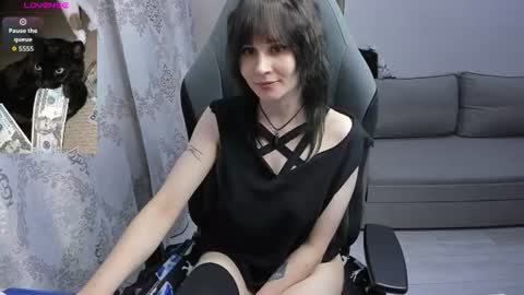 misty_dark online show from 06/18/26, 10:52