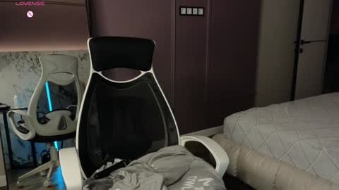 misty_roseee online show from 02/06/25, 07:13