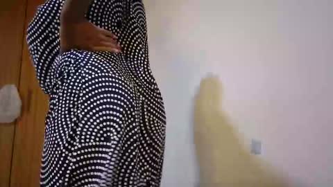 Snapshot of misty_shee chatting on 09/15/25, 08:25 misty_shee online show from 09/15/25, 08:25