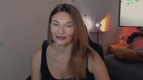 Snapshot of mistybarnes chatting on 06/05/26, 10:10 MistyBarnes NONUDE MODEL online show from 06/05/26, 10:10
