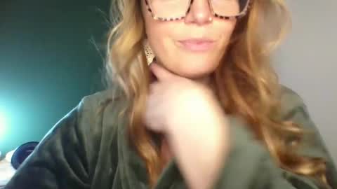 Snapshot of mistymorgan chatting on 01/21/25, 01:29 Misty Morgan online show from 01/21/25, 01:29