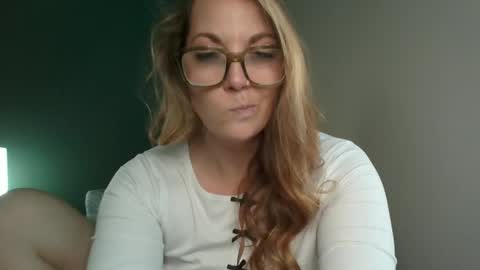 Snapshot of mistymorgan chatting on 02/25/25, 08:19 Misty Morgan online show from 02/25/25, 08:19