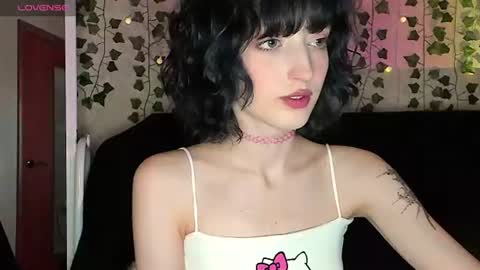 Snapshot of mistyverse chatting on 06/16/26, 11:57 Misty - mistymarlow online show from 06/16/26, 11:57
