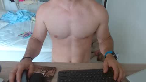 Snapshot of mitcheli chatting on 02/19/25, 03:16 Onlyfans online show from 02/19/25, 03:16