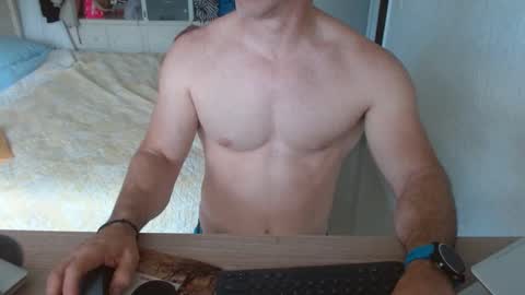 Snapshot of mitcheli chatting on 02/25/25, 09:02 Onlyfans online show from 02/25/25, 09:02