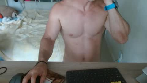 Snapshot of mitcheli chatting on 09/09/25, 07:35 Onlyfans online show from 09/09/25, 07:35