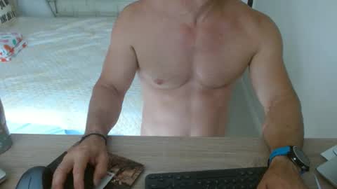 Snapshot of mitcheli chatting on 10/21/25, 03:24 Onlyfans online show from 10/21/25, 03:24