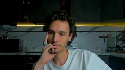 MitchelKurse online show from 07/23/26, 01:41