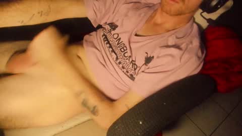 Snapshot of mitchelletbella chatting on 10/28/25, 12:36 MitchellBWC online show from 10/28/25, 12:36