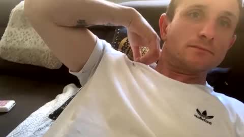 mitchi198989 online show from 04/02/26, 11:08