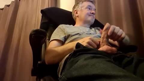 Snapshot of mitchoxxford chatting on 03/02/26, 10:33 mitchoxxford online show from 03/02/26, 10:33