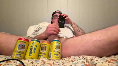 Snapshot of mitchyt080593 chatting on 03/13/26, 06:31 mitchyt080593 online show from 03/13/26, 06:31