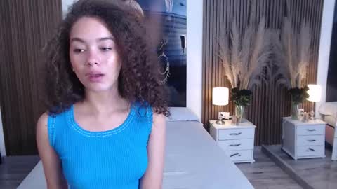 Mtica Brennet online show from 09/25/25, 03:21