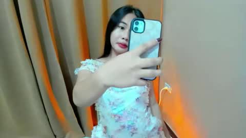 Snapshot of mitsuri_yuki chatting on 09/15/25, 01:22 Mitsu online show from 09/15/25, 01:22