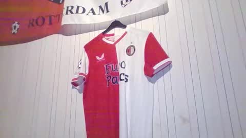 Snapshot of mitta93 chatting on 09/28/25, 11:10 mitta93 online show from 09/28/25, 11:10