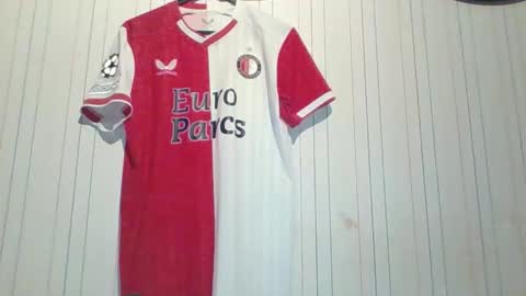 Snapshot of mitta93 chatting on 10/01/25, 11:11 mitta93 online show from 10/01/25, 11:11