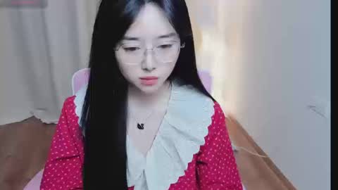 miu online show from 12/18/25, 02:28