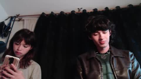 Snapshot of mixipeach chatting on 02/15/26, 06:21 Naomi and Nekorii online show from 02/15/26, 06:21