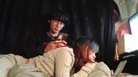 Snapshot of mixipeach chatting on 02/24/26, 05:27 Naomi and Nekorii online show from 02/24/26, 05:27