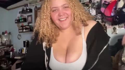 mixxedgoodness222 online show from 02/04/26, 03:34